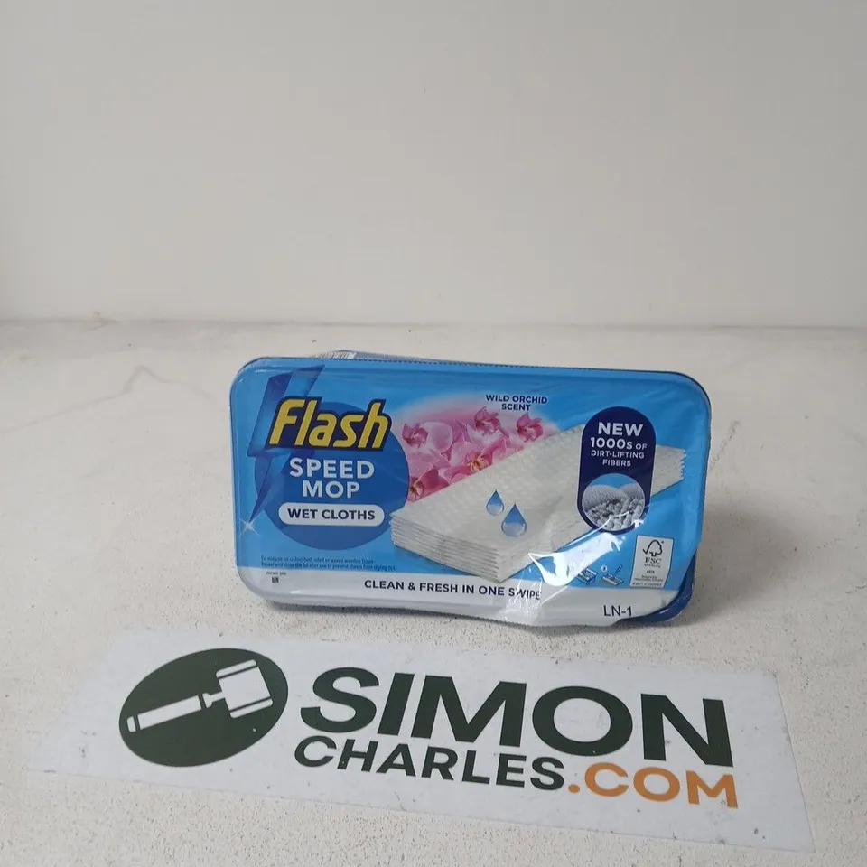 BOX OF APPROXIMATELY 15 ASSORTED HOUSEHOLD ITEMS INCLUDING TENA PRO SKIN AND FLASH WET CLOTHS