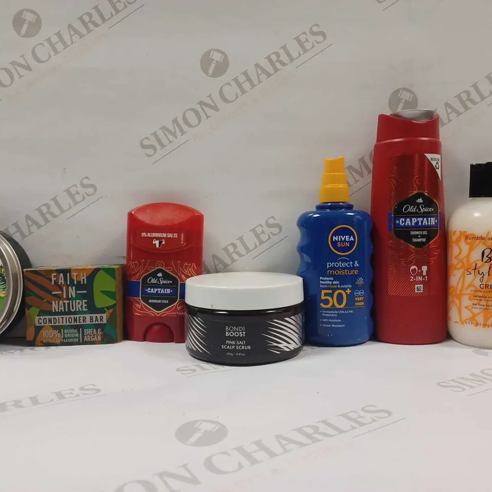BOX OF APPROX 15 ASSORTED ITEMS TO INCLUDE - NIVEA SUN PROTECT & MOISTURE - BANDI BOOST SPRAY - THE BODY SHOP KINDESS & PEARS ECT