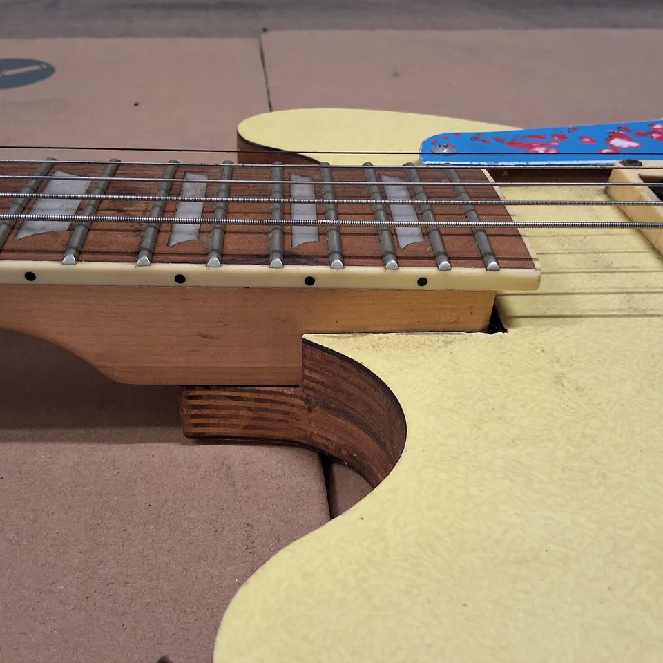 ELECTRIC GUITAR – YELLOW FINISHED BODY WITH MAPLE NECK (UNTESTED)