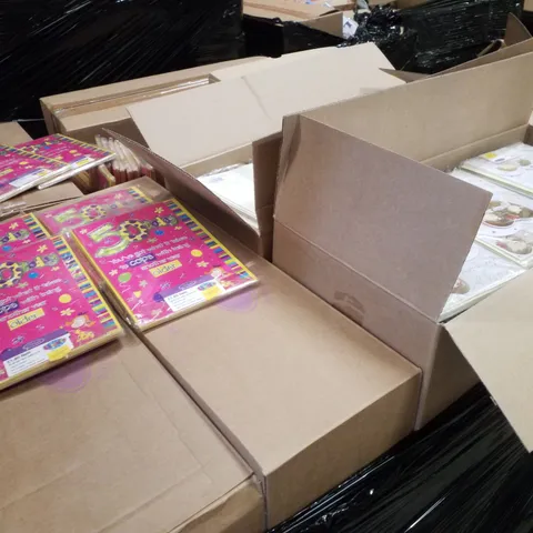 PALLET CONTAINING LARGE QUANTITY OF ASSORTED GREETINGS CARDS