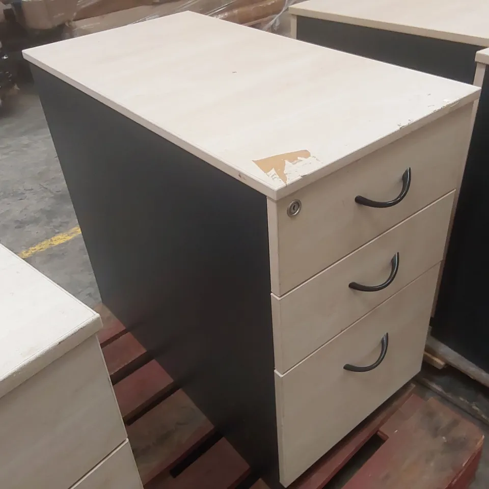 3-DRAWER WOODEN FILING CABINET
