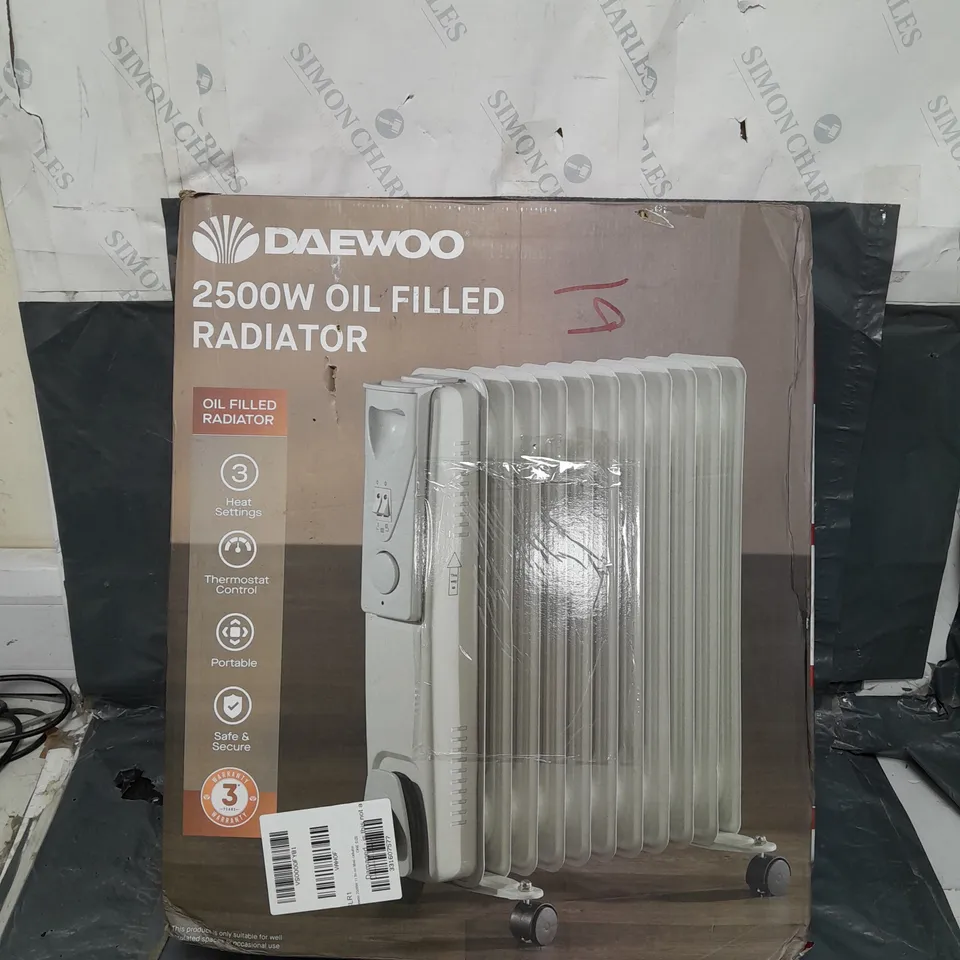 BOXED DAEWOO 2500W 11-FIN OIL-FILLED RADIATOR RRP £44