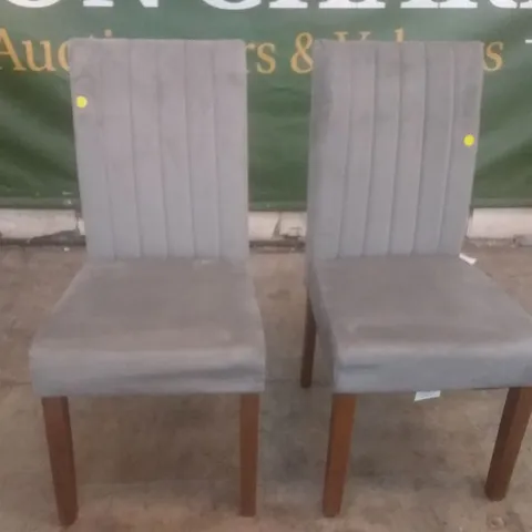 SET OF 2 DESIGNER SALISBURY UPHOLSTERED DINING CHAIRS GREY PLUSH FABRIC DARK OAK LEGS
