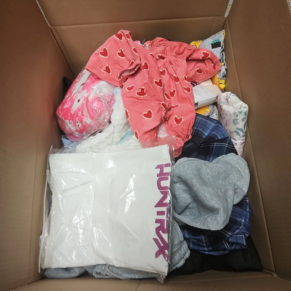 APPROXIMATELY 25 ASSORTED KIDS CLOTHING ITEMS IN VARIOUS STYLES, SIZES & COLOURS