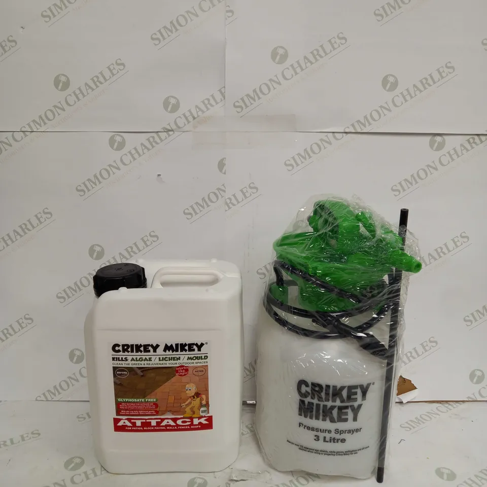 CRIKEY MIKEY PRESSURE SPRAYER BOTTLE