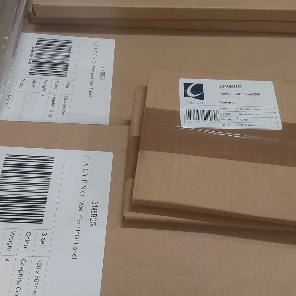 PALLET CONTAINING A LARGE QUANTITY OF ASSORTED BATHROOM FURNITURE PANELS INCLUDING: VANITY PLINTH PANEL, BASIN DOORS, WALL END/INFILL PANELS ECT