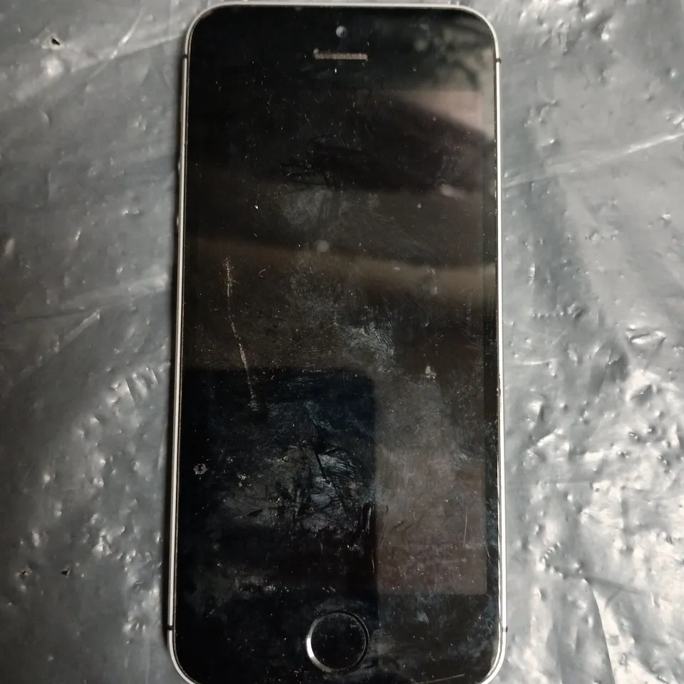 APPLE IPHONE SE A1723