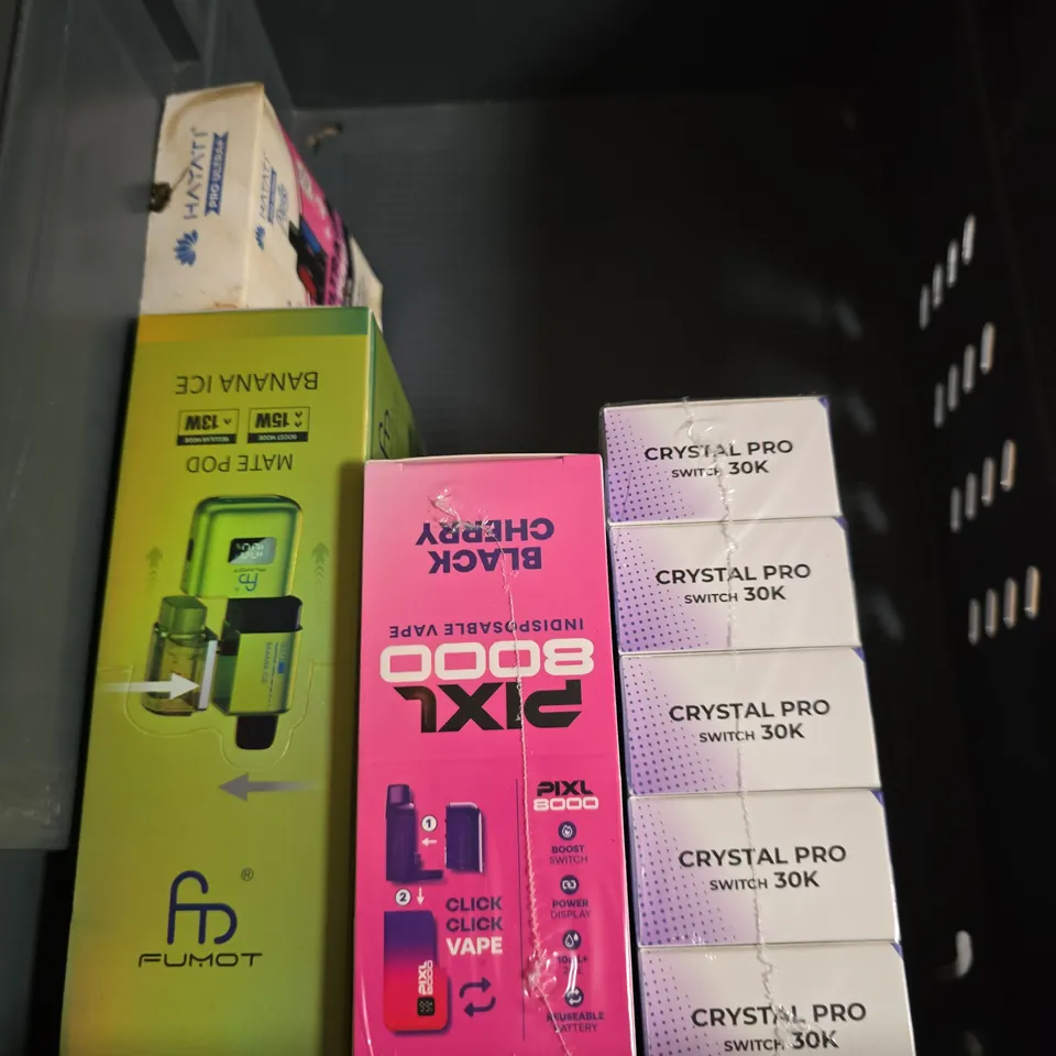 LOT OF APPROXIMATELY 14 ASSORTED ELECTRONIC CIGARETTE ITEMS TO INCLUDE HAYATI RUBIK, PIXL 8000 AND SIKE