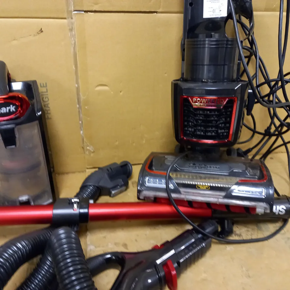SHARK UPRIGHT VACUUM CLEANER