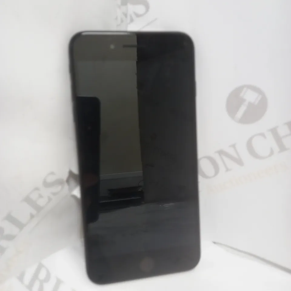 APPLE IPHONE 7 PLUS (A1784)