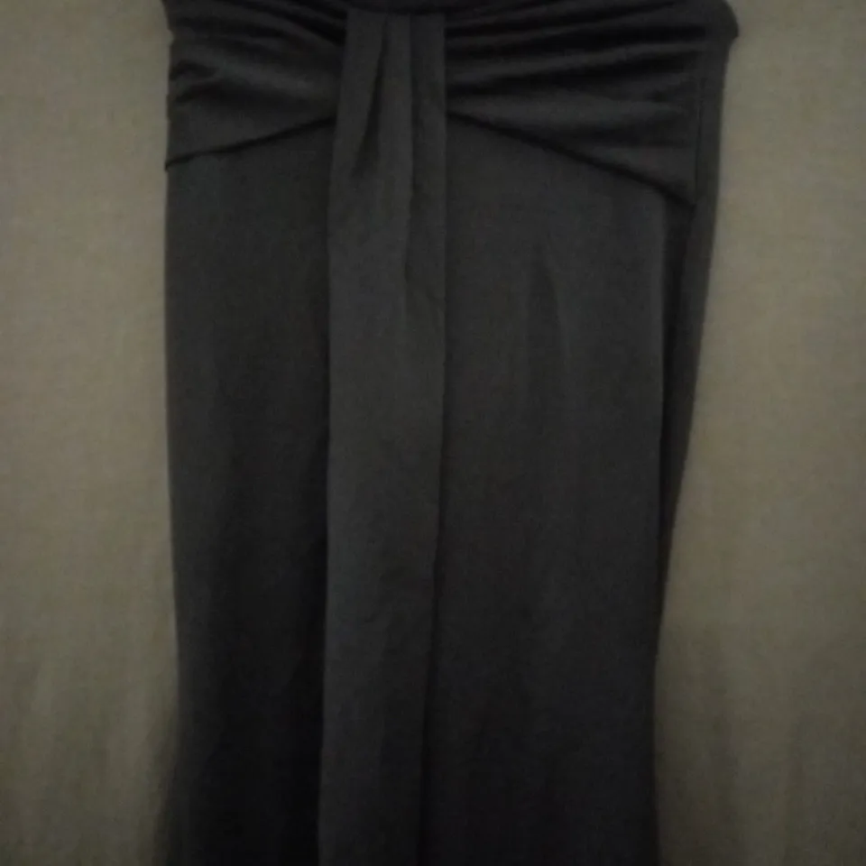 CLUB L SWEETHEART NECKLINE MAXI DRESS IN BLACK - UK 12