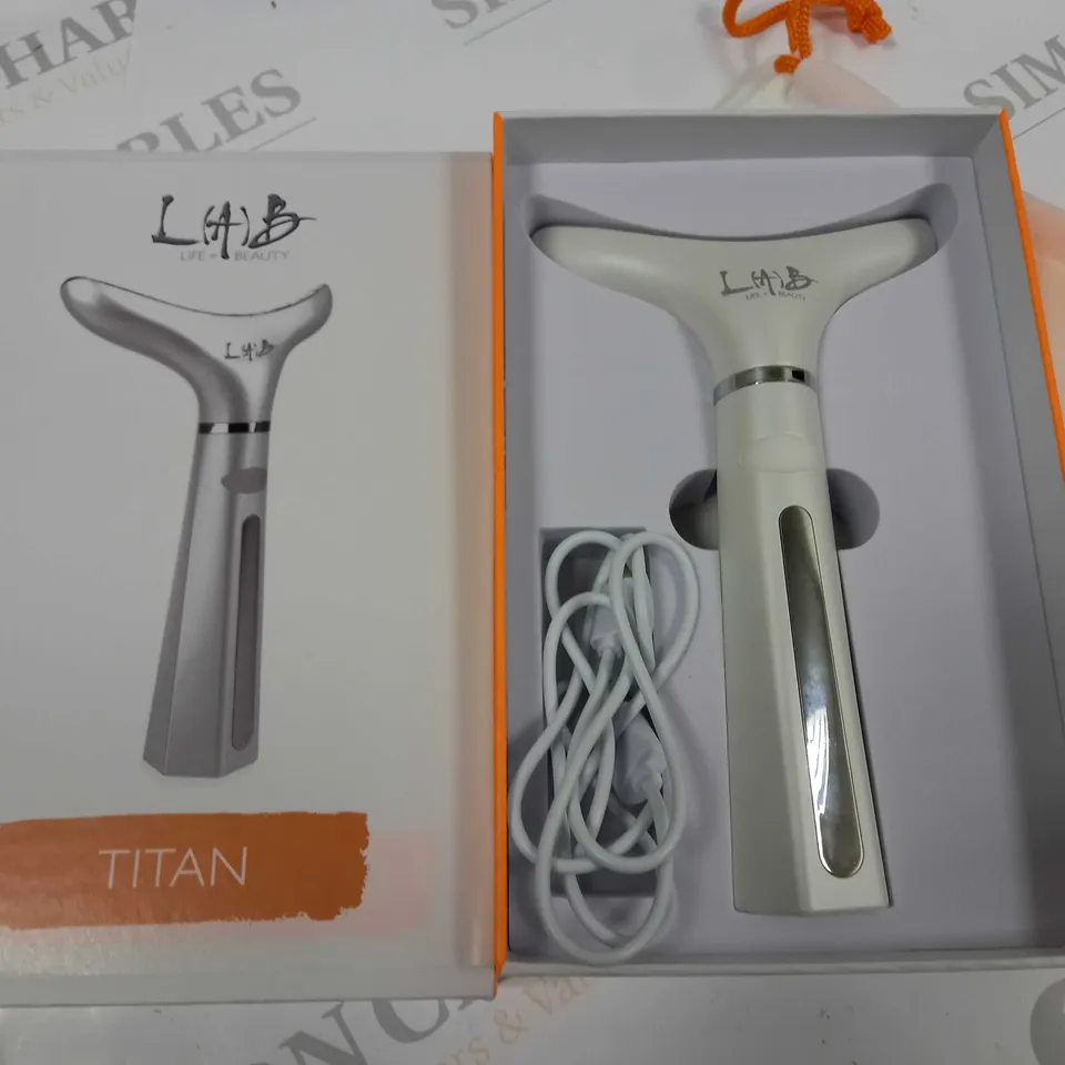 BOXED LAB TITAN LIFTING AND ANTI AGEING SYSTEM 