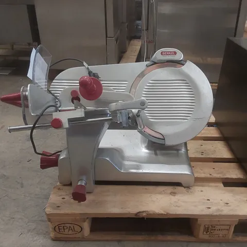 BERKEL COMMERCIAL MEAT SLICER