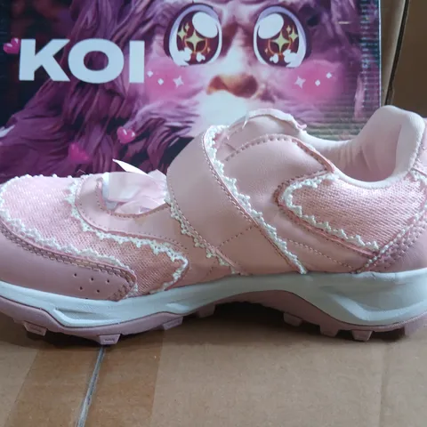 BOXED KOI ITSU LOLITA MARY JANE'S IN PINK - UK 6