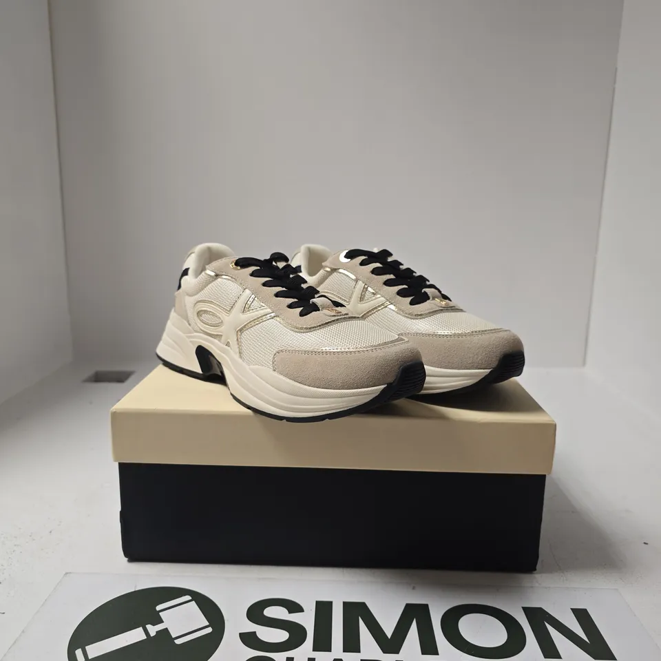 BOXED PAIR OF KG KURT GEIGER TAUPE COMB SNEAKERS SIZE EU 39
