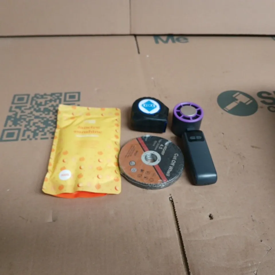 APPROXIMATELY 15 ASSORTED HOUSEHOLD PRODUCTS TO INCLUDE CUT OFF WHELL CUTTING DISCS TAPE MEASURE JANEIRO SUNSHINE CARPET FRESHENER