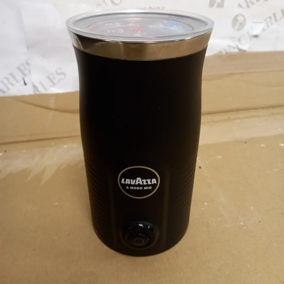 LAVAZZA A MODO MIO MILK EASY FROTHER 