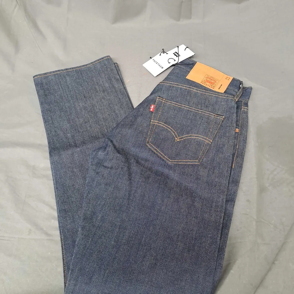 LEVI'S JEANS IN VINTAGE DENIM SIZE 30X34