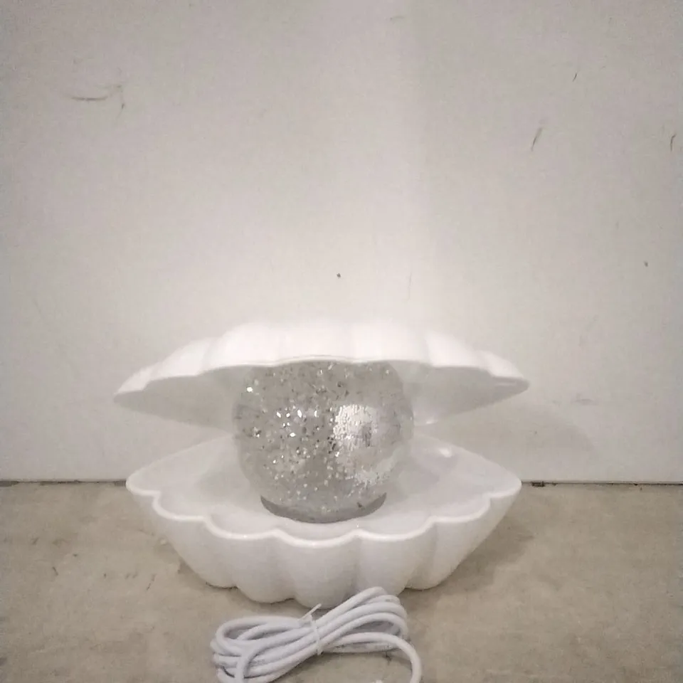 BOXED SENSE AROMA SEA SHELL LED COLOUR CHANGING LAMP (WHITE)