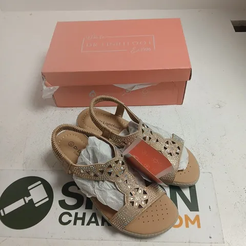 DR LIGHTFOOT KAYLEIGH GOLD WIDE-FIT SANDALS – UK 4