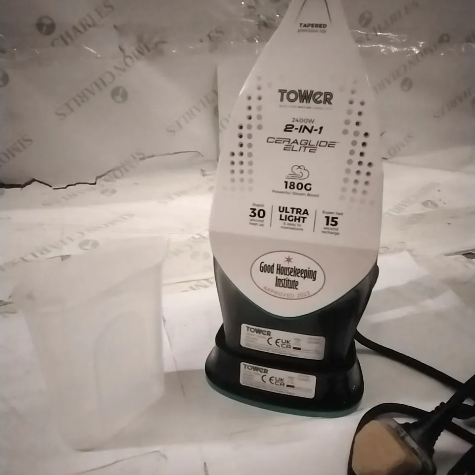 BOXED TOWER 2400W 2 IN 1 CORD/CORDLESS STEAM IRON 