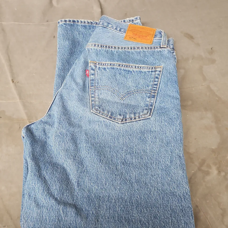 LEVI'S 501 JEANS – BLUE DENIM – MEN'S -  SIZE W28