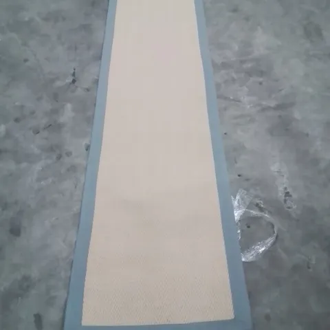 QUALITY DESIGNER AREA RUG - APPROXIMATELY 230X70CM