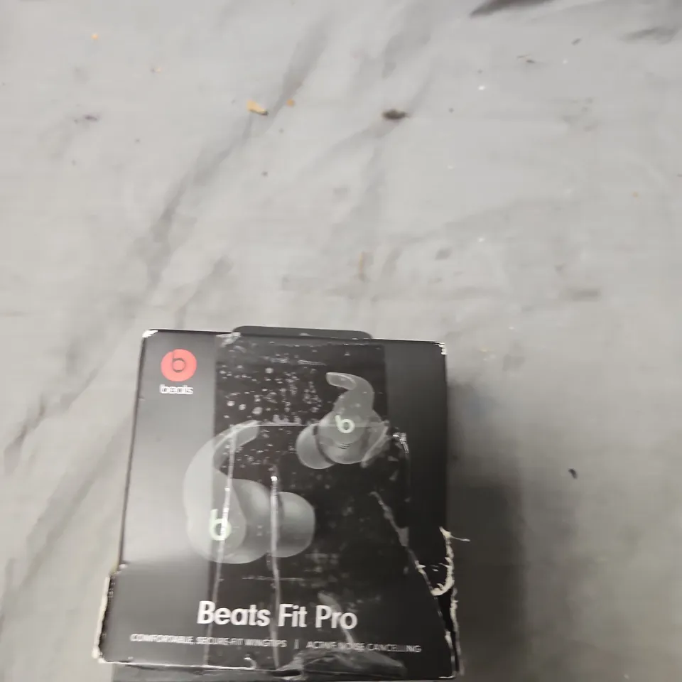 BEATS FIT PRO WIRELESS EARBUDS WITH CHARGING CASE