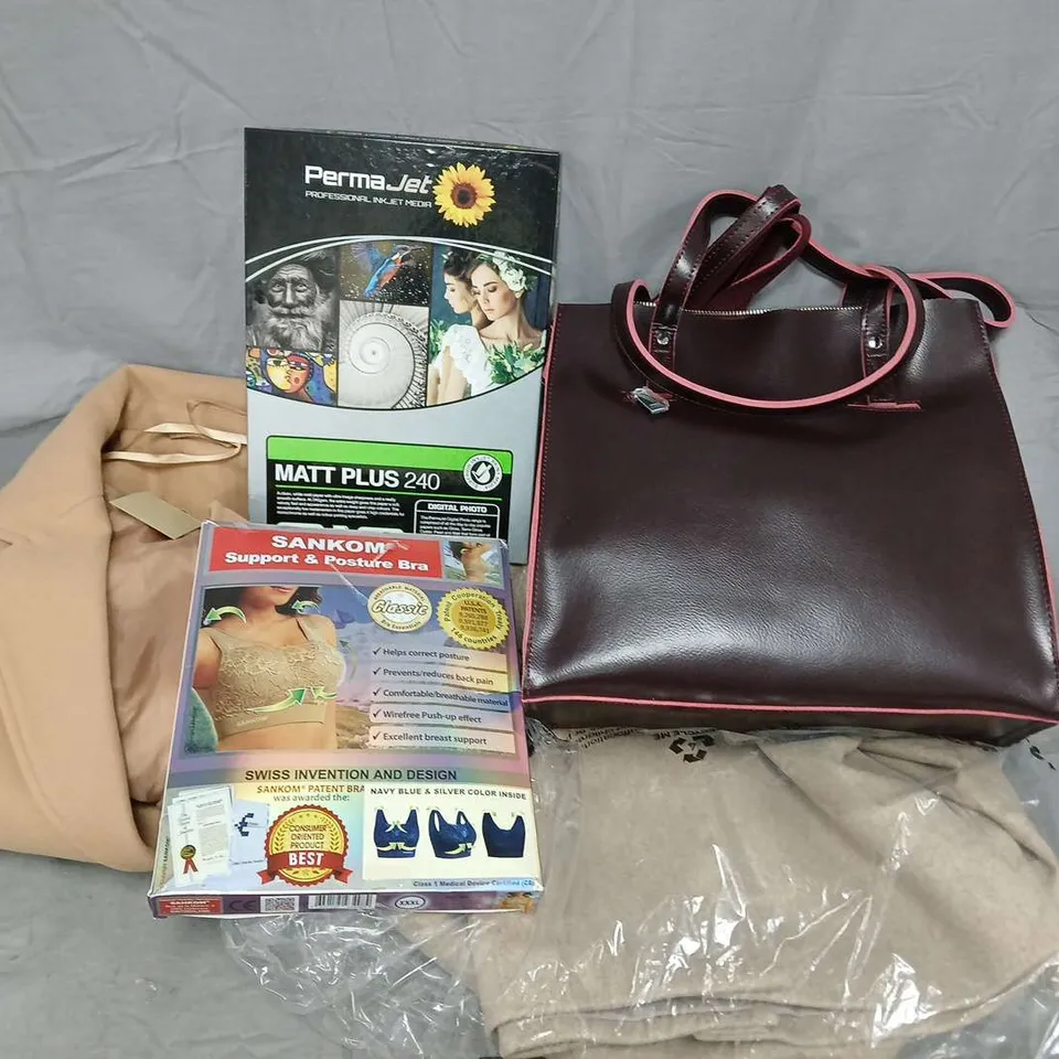 APPROXIMATELY 10 ASSORTED ITEMS TO INCLUDE HANDBAG, POSTURE BRA, COAT, ETC