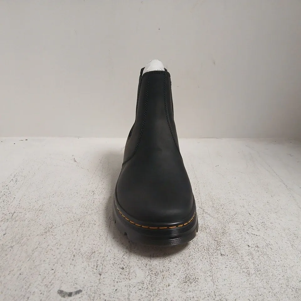 BOXED PAIR OF DR MARTENS EMBRURY BOOTS IN BLACK SIZE UK 9