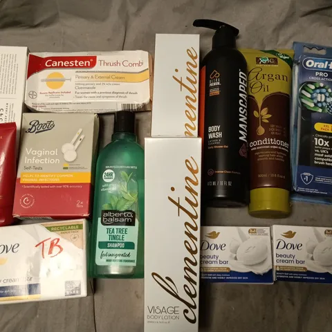 LOT OF APPROXIMATELY 22 ASSORTED HEALTH AND BEAUTY ITEMS TO INCLUDE DOVE SOAP, MANSCAPED BODY WASH AND ORAL-B TOOTHBRUSH HEADS