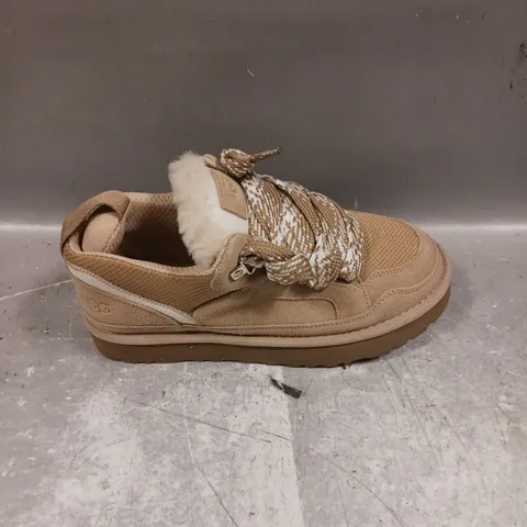 PAIR OF UGG PLUSH TRAINERS IN SAND - 4