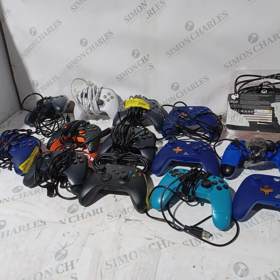 BOX OF 14 ASSORTED XBOX ONE WIRED CONTROLLERS IN VARIOUS COLOURS