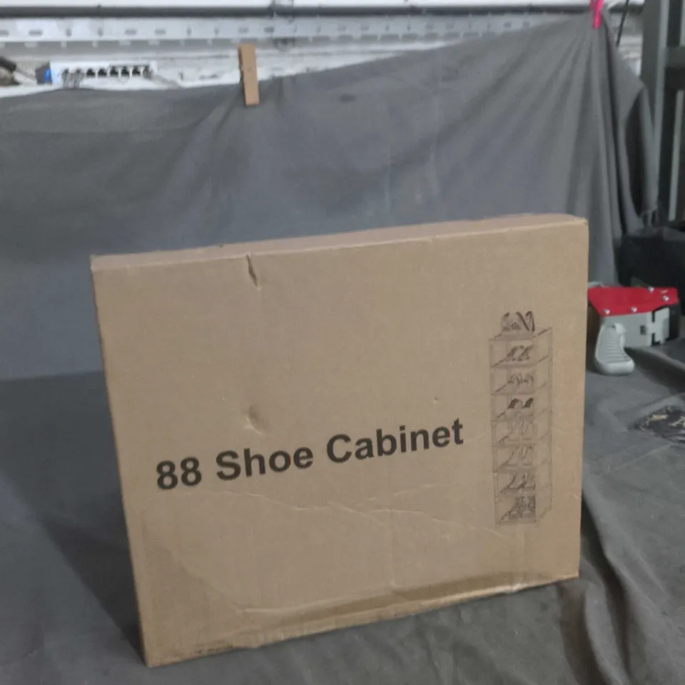 BOX OF APPROXIMATELY 20 ASSORTED HOUSEHOLD ITEMS INCLUDING MERRY CHRISTMAS SIGN , SHOE CABINET AND DECORATORS CAULK