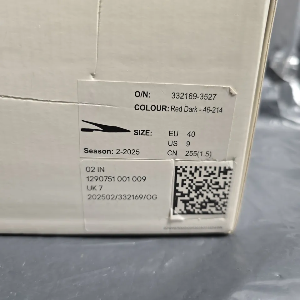 WOMEN'S BURGUNDY CROC-EMBOSSED MULE – UK 7 (EU 40)