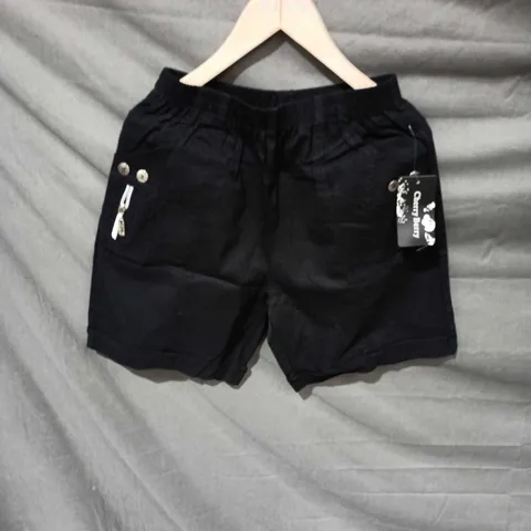 CHERRY BERRY BLACK SHORTS SIZE T3 