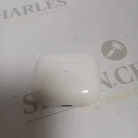APPLE AIRPODS (3RD GENERATION)