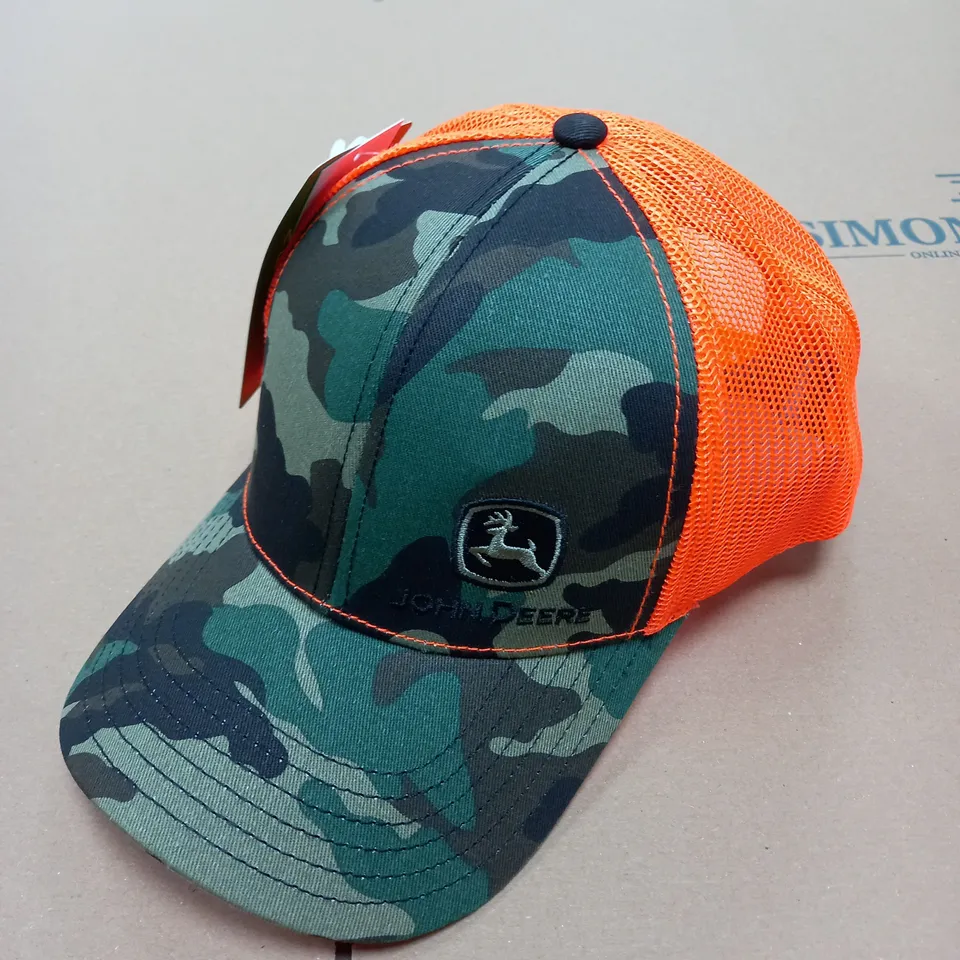 JOHN DEERE CAMO/ORANGE TRUCKER CAP