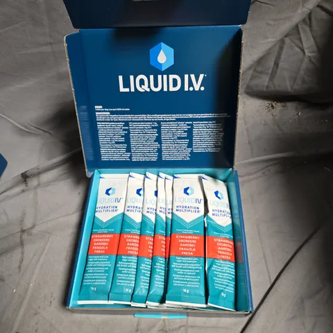 LIQUID I.V. HYDRATION MULTIPLIER STICKS – 16 ON-THE-GO SACHETS, STRAWBERRY FLAVOUR