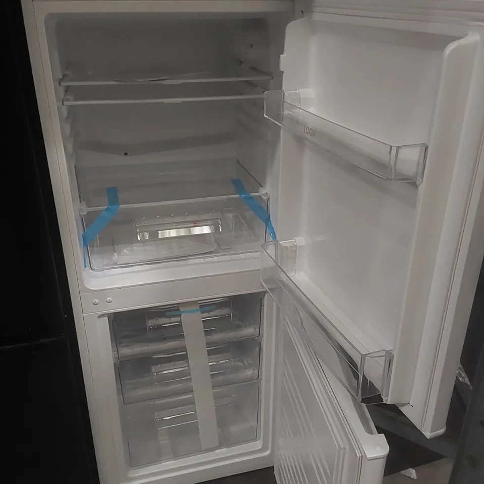 LOGIK LE55CW23 50/50 FRIDGE FREEZER - WHITE