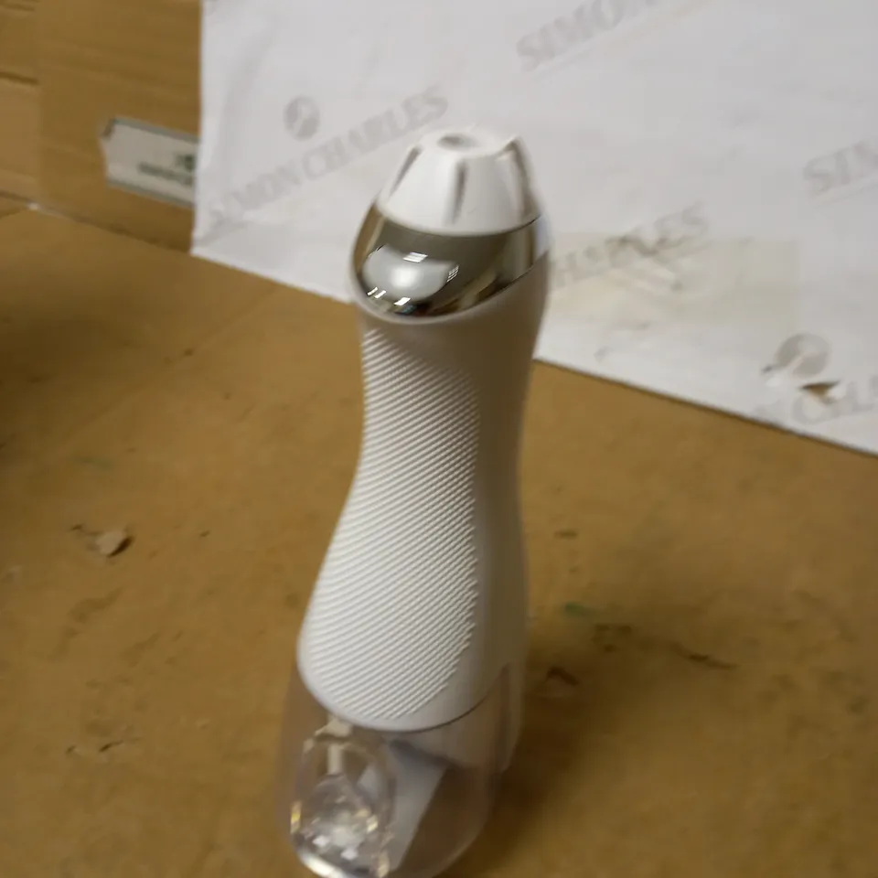 WATERPIK CORDLESS ADVANCED WATER FLOSSER
