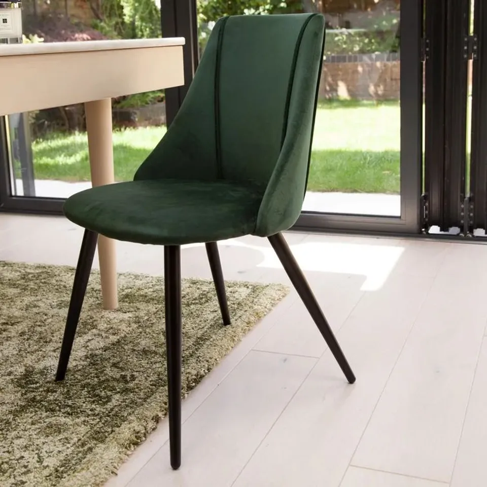 BOXED MAIDSTE VELVET SIDE CHAIR, GREEN CHAIR/BLACK LEGS - SET OF 2 (1 BOX)