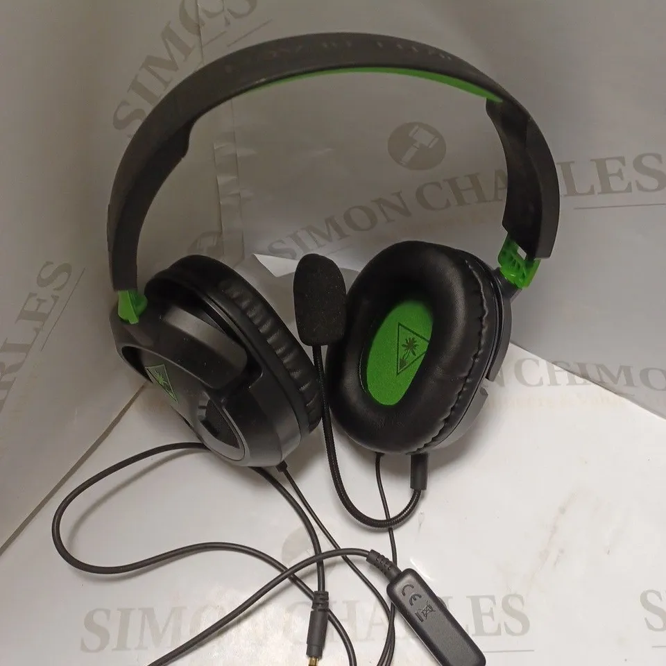 APPROXIMATELY 13 ASSORTED HEADSETS TO INCLUDE; TURTLE BEACH RECON 50X - XBOX