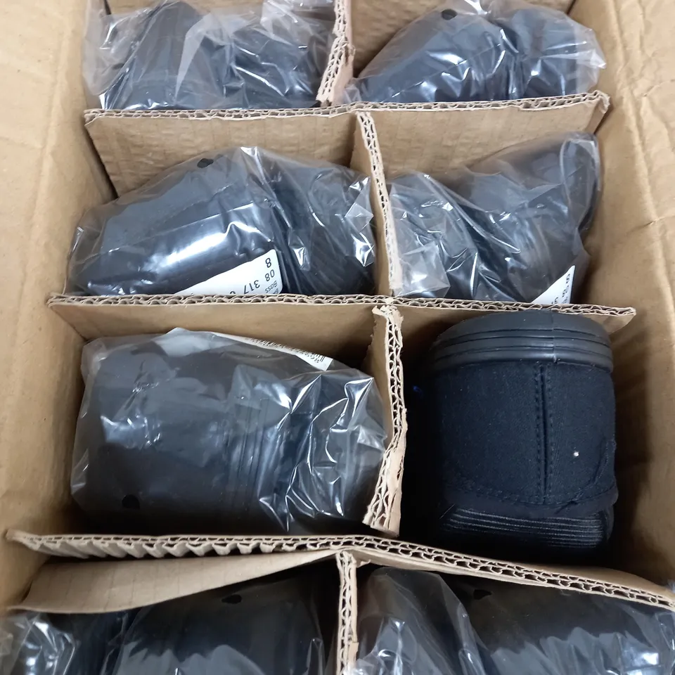 BOX OF APPROXIMATELY 8 BLACK PUMP LOW SHOES - SIZE 8