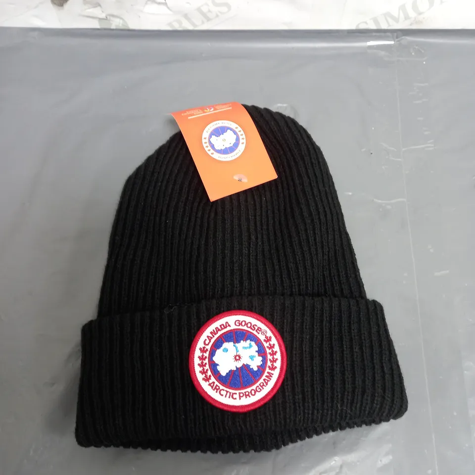 CANADA GOOSE BEANIE HAT 