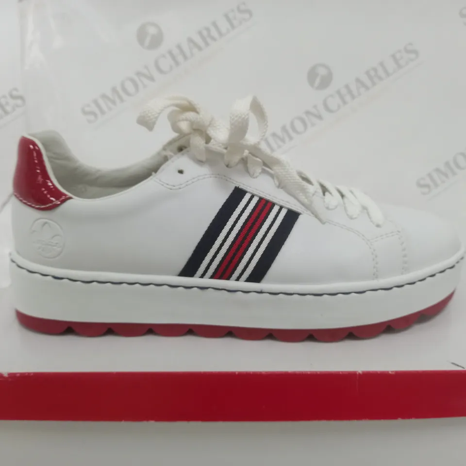 BOXED PAIR OF REIKER SCALLOP SOLE LACE WHITE TRAINERS - SIZE 7 1/2