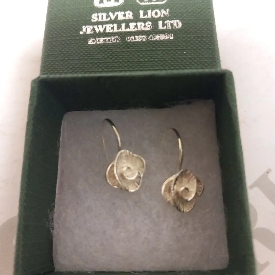 BOXED SILVER LION JEWELLERS LTD EARRINGS 
