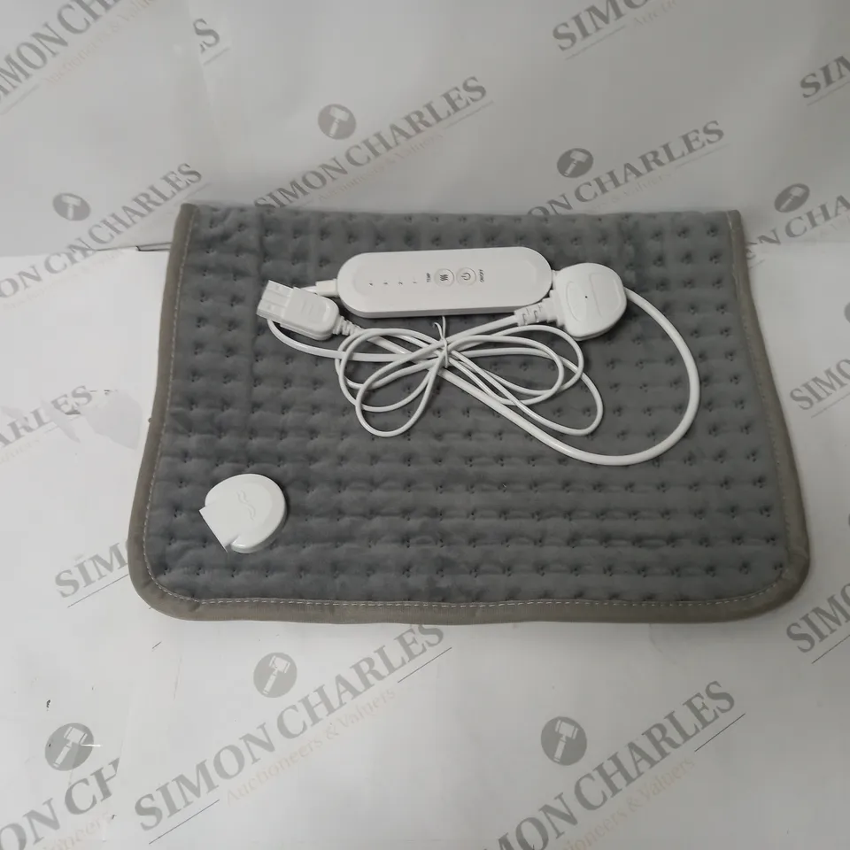BOXED HEATED PAD IN GREY 40 X 60 CM