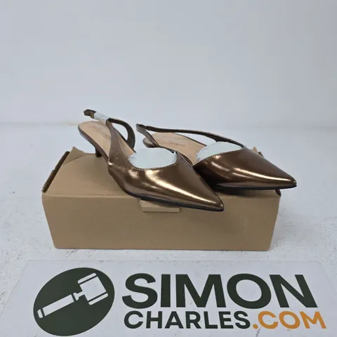 SPOT ON WOMENβS BRONZE METALLIC SLINGBACK SHOES β UK 5