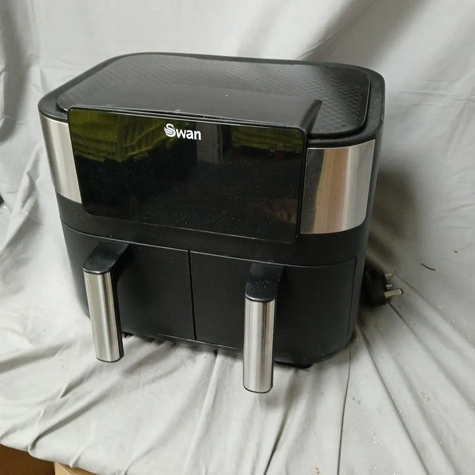 SWAN TWIN-BASKET AIRFRYER  – BLACK WITH SILVER ACCENTS